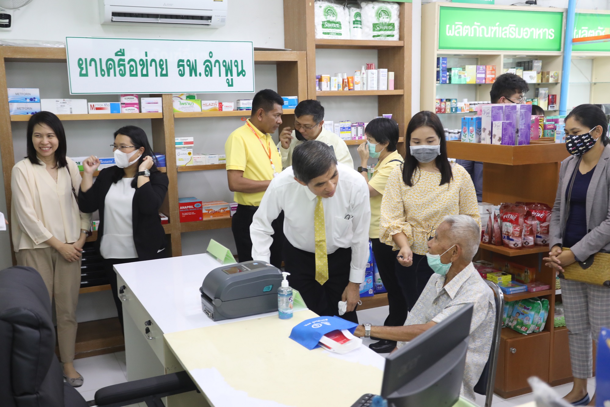 More patients prefer picking up medication at pharmacies near them